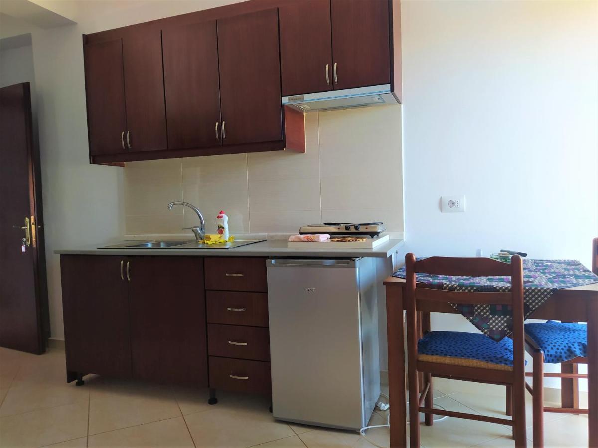 Ahmeti Rooms Ксамил Екстериор снимка