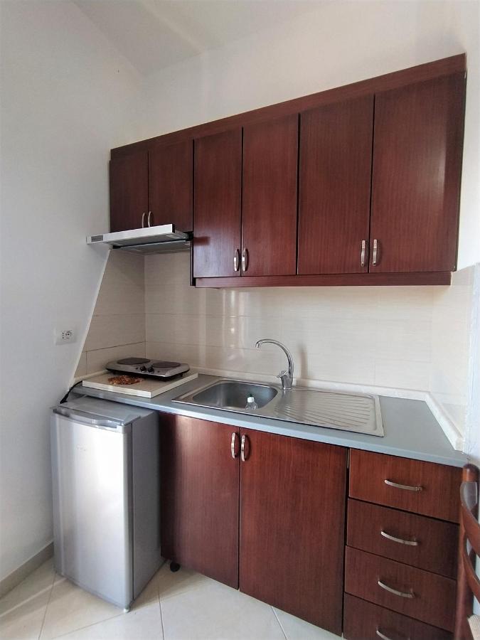 Ahmeti Rooms Ксамил Екстериор снимка